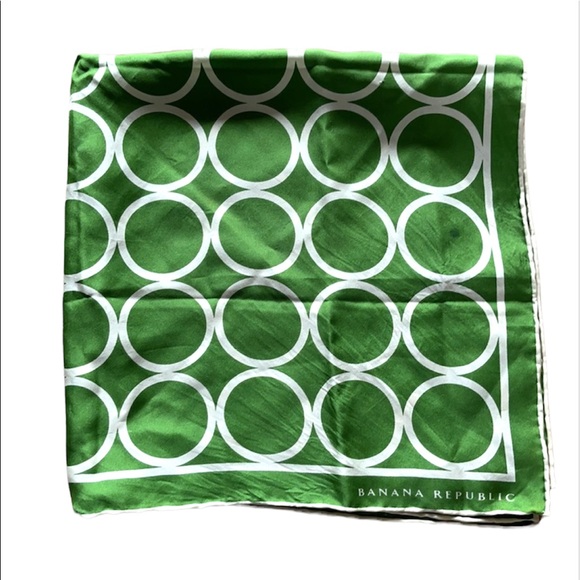 Banana Republic Clutch and matching scarf - Picture 6 of 6